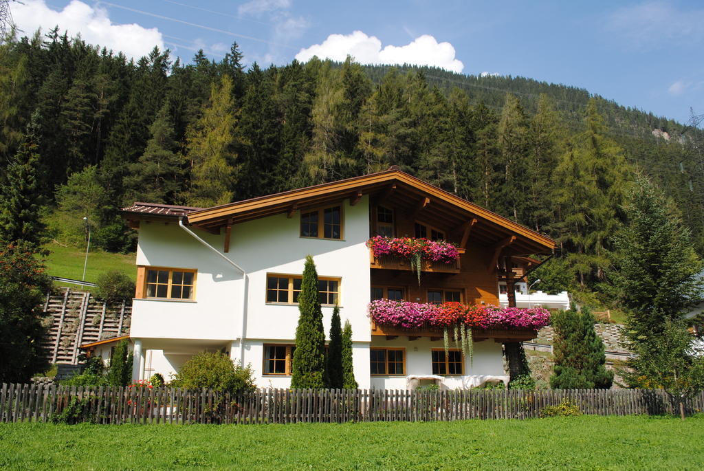 Apartamento Haus Untergand Sankt Anton am Arlberg Exterior foto