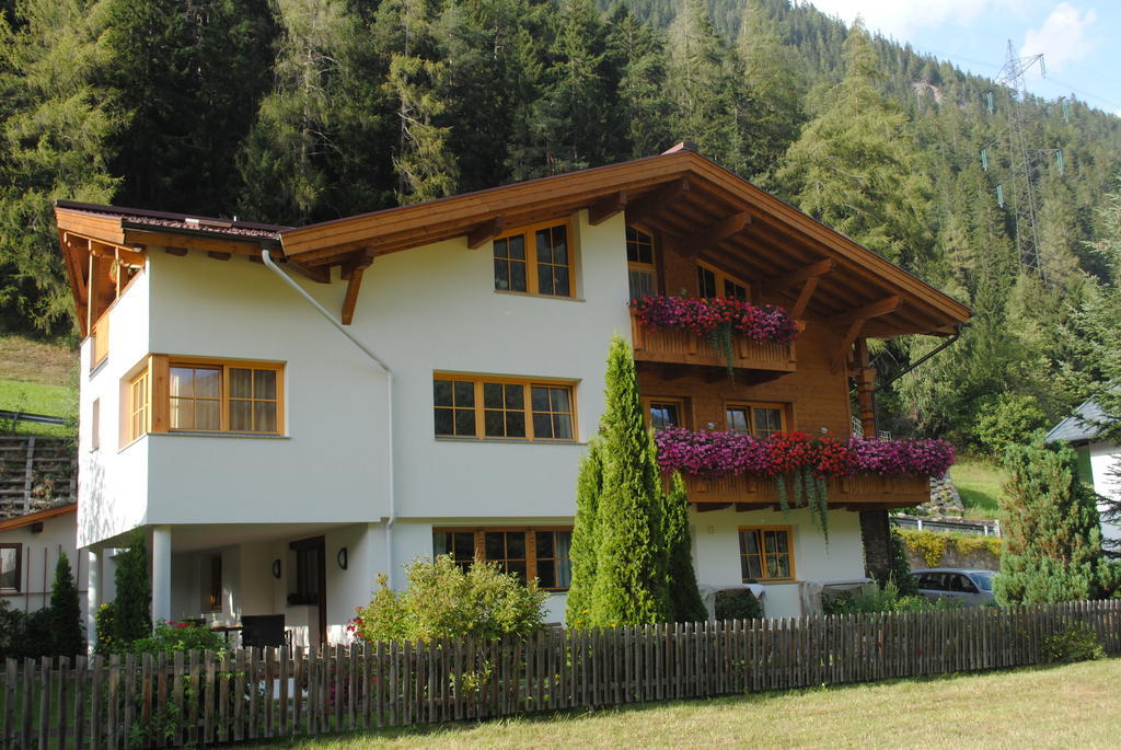 Apartamento Haus Untergand Sankt Anton am Arlberg Exterior foto